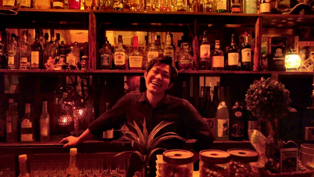 Der Barkeeper Oo-Chan berichtet von der Arbeit in Japan.